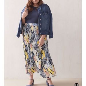 AdditionElle Accordion Pleat Maxi Skirt (NWOT)